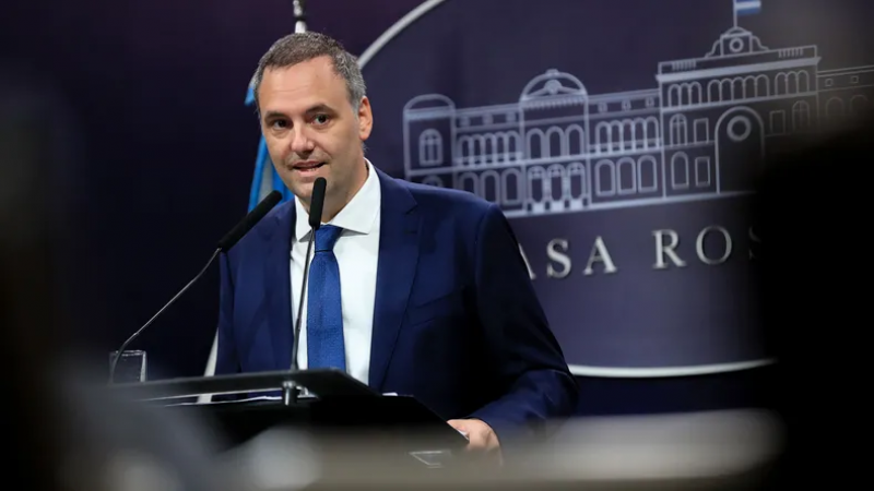 El Gobierno ratificó a Espert como candidato y descartó las acusaciones en su contra